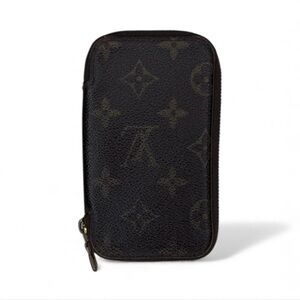LOUIS VUITTON KEY CASE